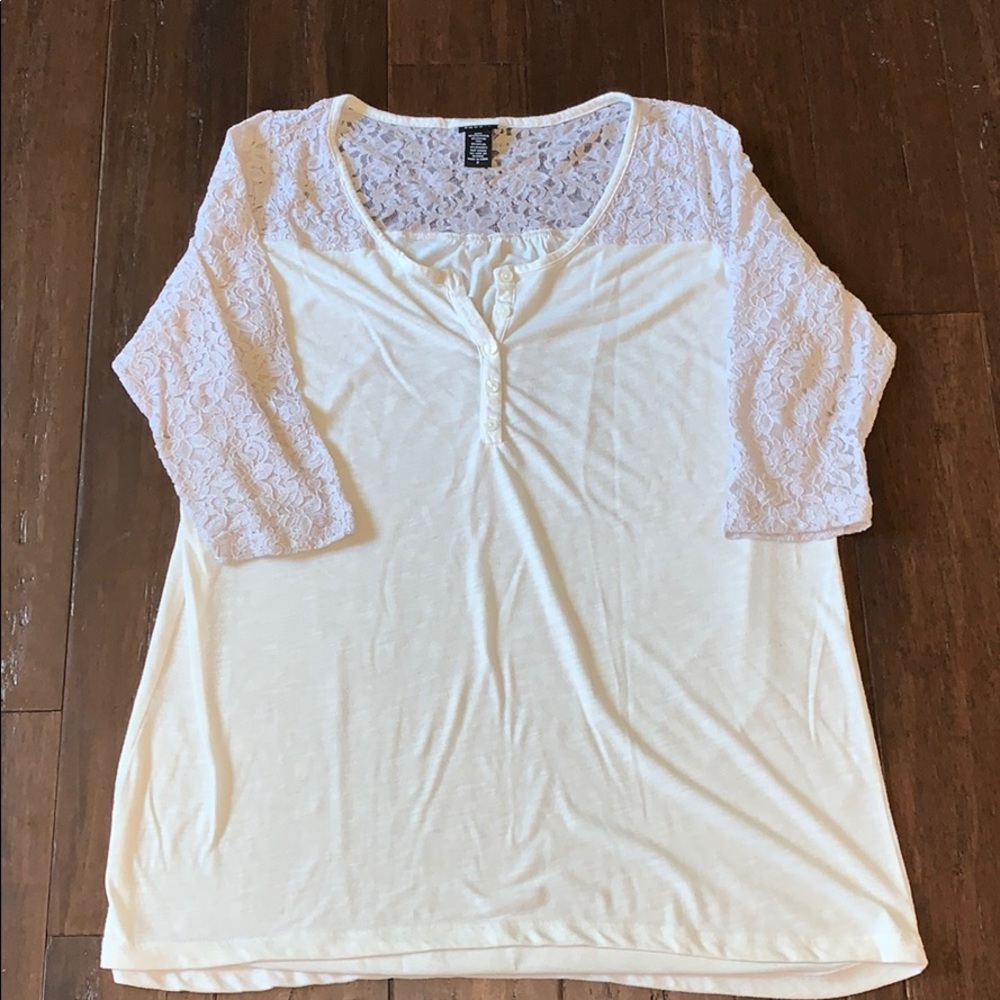 Torrid Size 2 Lace Tunic